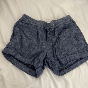 Old Nancy linen shorts in jean color